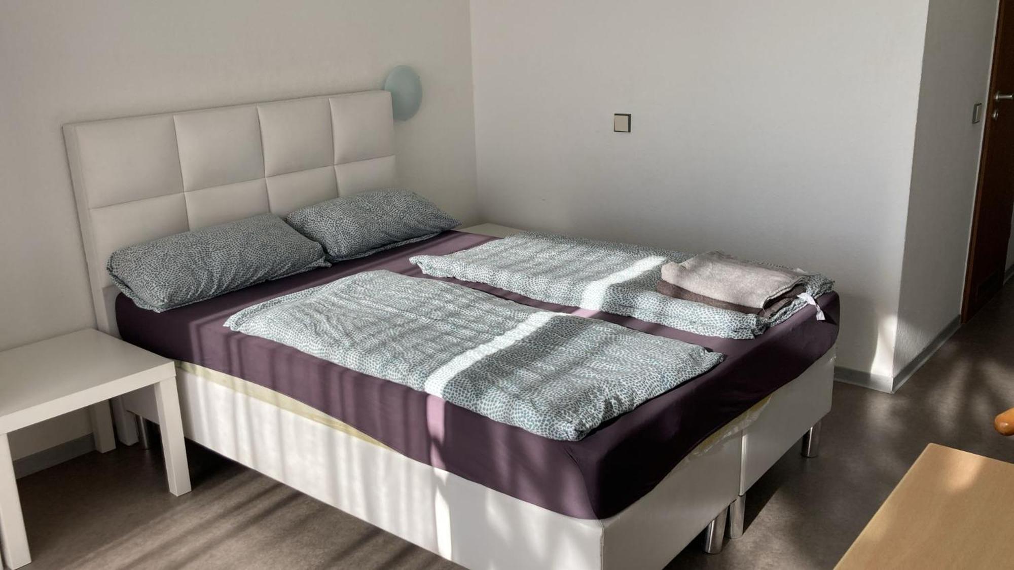 Pension Highway 3 Bielefeld Bagian luar foto