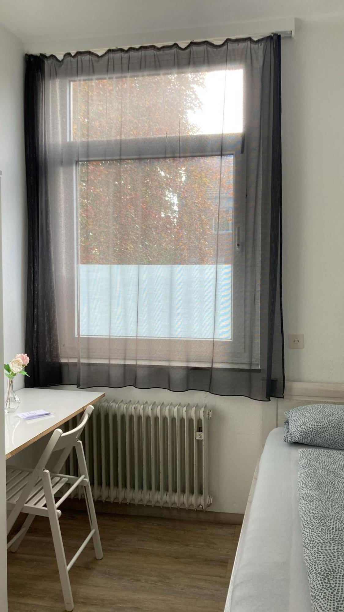 Pension Highway 3 Bielefeld Bagian luar foto