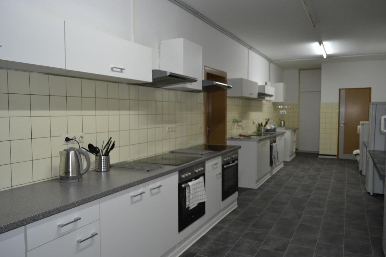 Pension Highway 3 Bielefeld Bagian luar foto